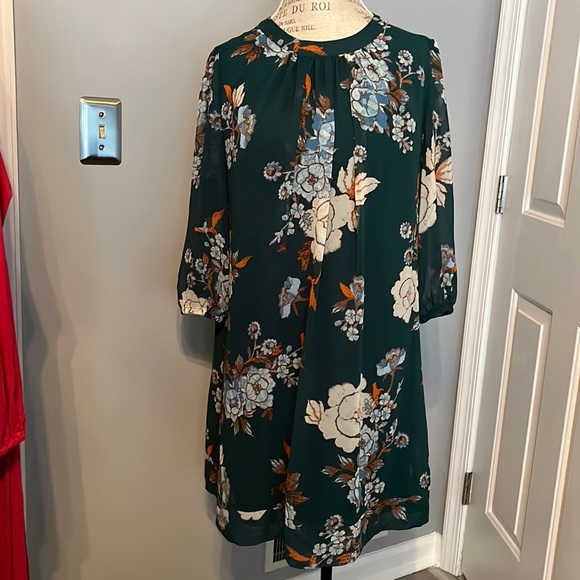 eva mendes for New York & Company Dresses & Skirts - Eva Mendes for New York and Company Floral Dress